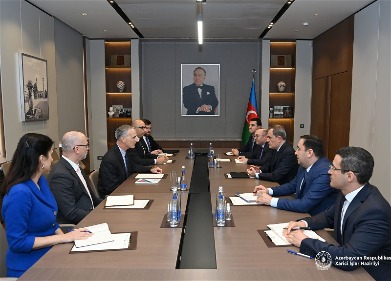 Джейхун Байрамов: Баку привержен договоренности по параллельному использованию дорог Агдам-Ханкенди и Лачин-Ханкенди