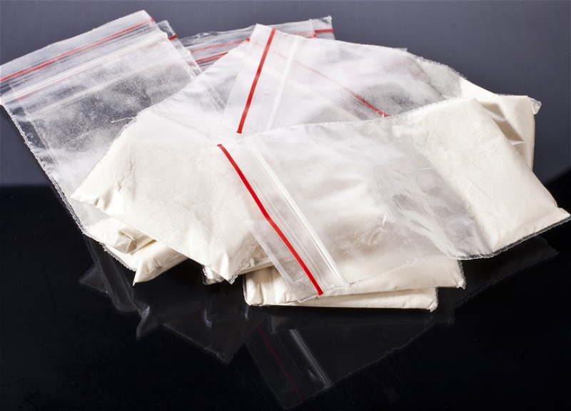Keçmiş məhkumdan 1 kq heroin götürülüb