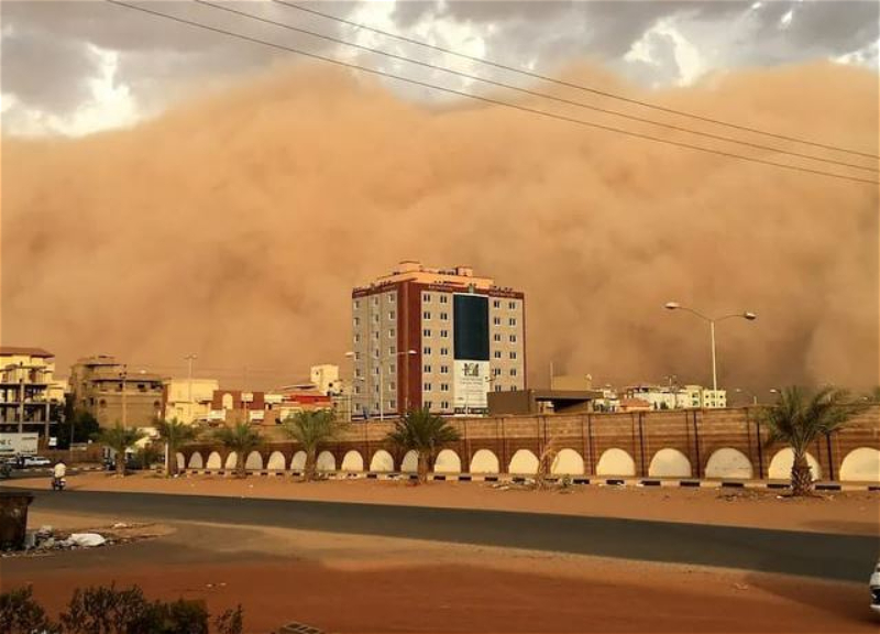 Песчаные бури охватили юго-восток Ирана: пострадали около 860 человек