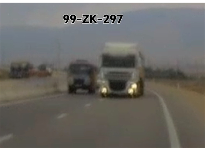 На трассе Баку-Губа грузовик едва не спровоцировал тяжелое ДТП – ВИДЕО