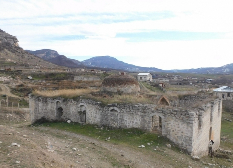 Выявлены новые факты об осквернении армянами азербайджанских мечетей