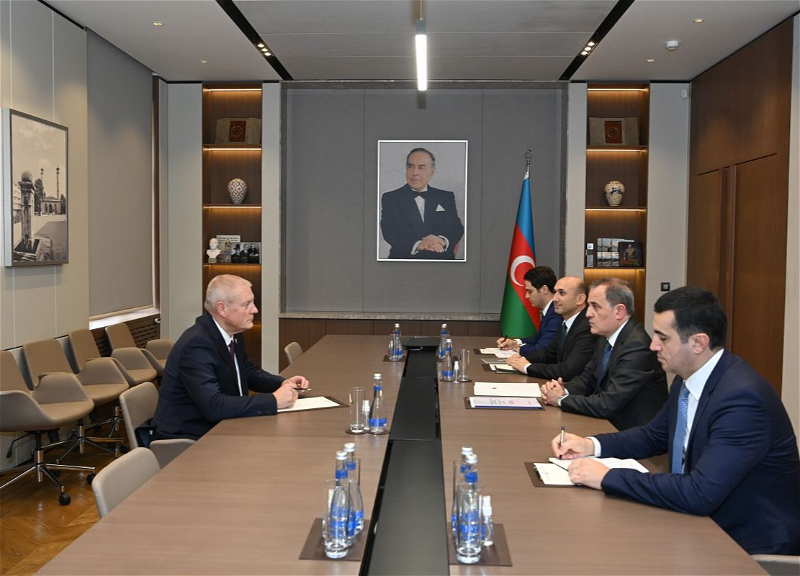Джейхун Байрамов встретился с новым послом Латвии