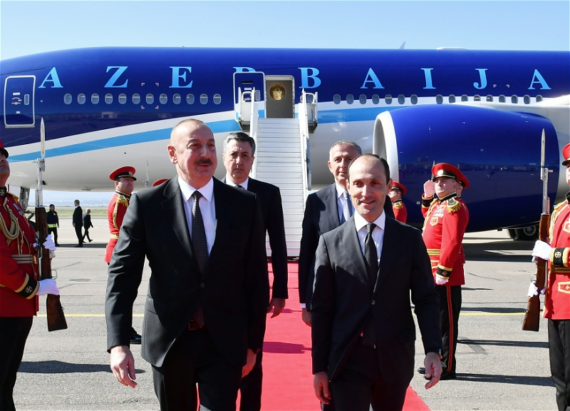 Президент Азербайджана Ильхам Алиев прибыл с рабочим визитом в Грузию - ФОТО