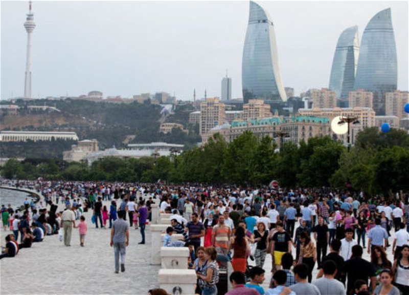 Общественность Азербайджана поддерживает заключение мирного соглашения с Арменией - СОЦОПРОС