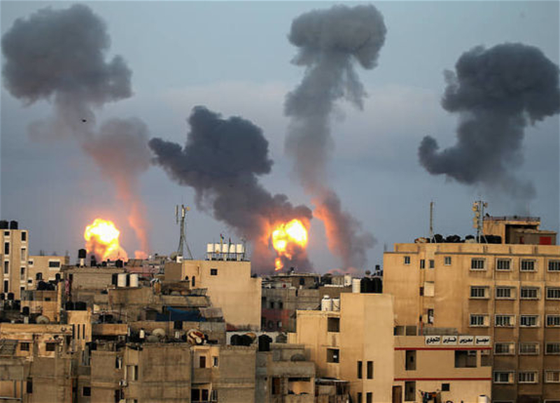 Израиль за сутки атаковал 450 военных целей в Газе