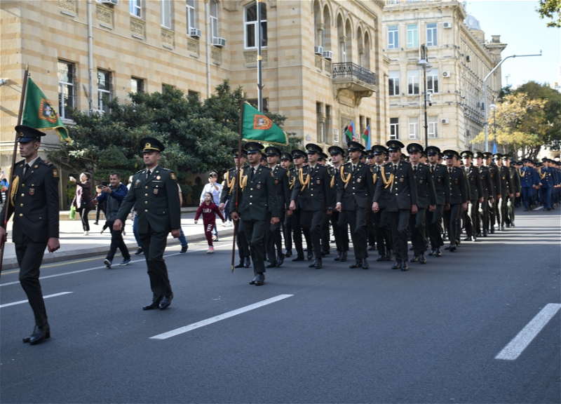 В Баку прошли шествия военнослужащих в сопровождении военных оркестров - ФОТО - ВИДЕО - ОБНОВЛЕНО