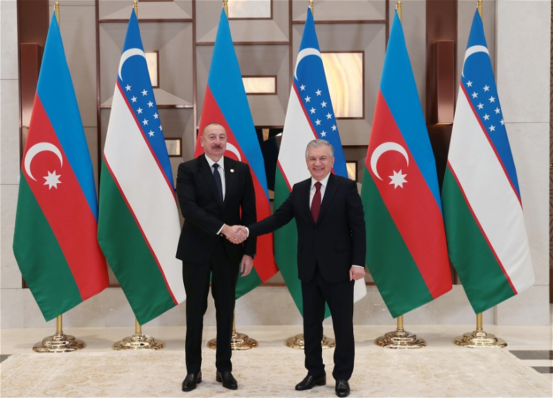 В Ташкенте состоялась встреча Президента Азербайджана Ильхама Алиева с Президентом Узбекистана Шавкатом Мирзиёевым - ФОТО