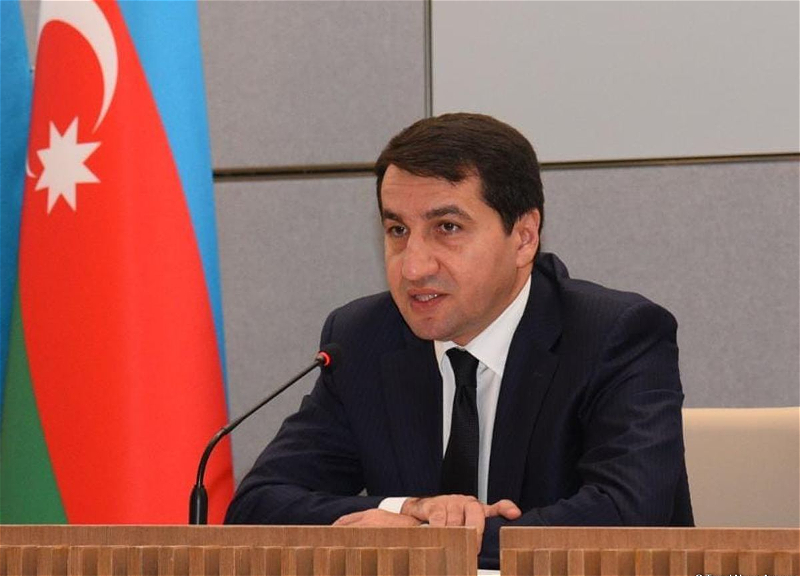 Хикмет Гаджиев: Армения более двух месяцев откладывает представление Азербайджану своего варианта мирного соглашения
