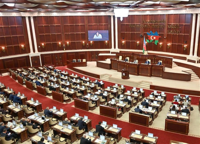 Пакет госбюджета Азербайджана на следующий год принят в первом чтении - ОБНОВЛЕНО