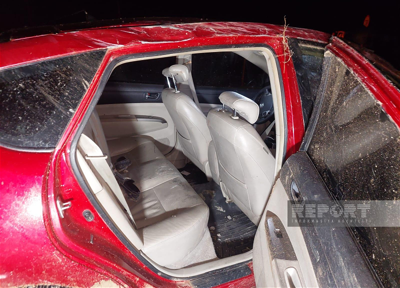 В Гаджигабуле перевернулся автомобиль: есть погибший и пострадавшие - ФОТО