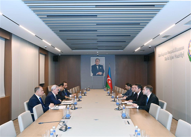 Заместители глав МИД Азербайджана и Ирака обсудили взаимное сотрудничество