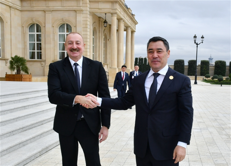 Ильхам Алиев встретился с Президентом Кыргызстана Садыром Жапаровым - ФОТО