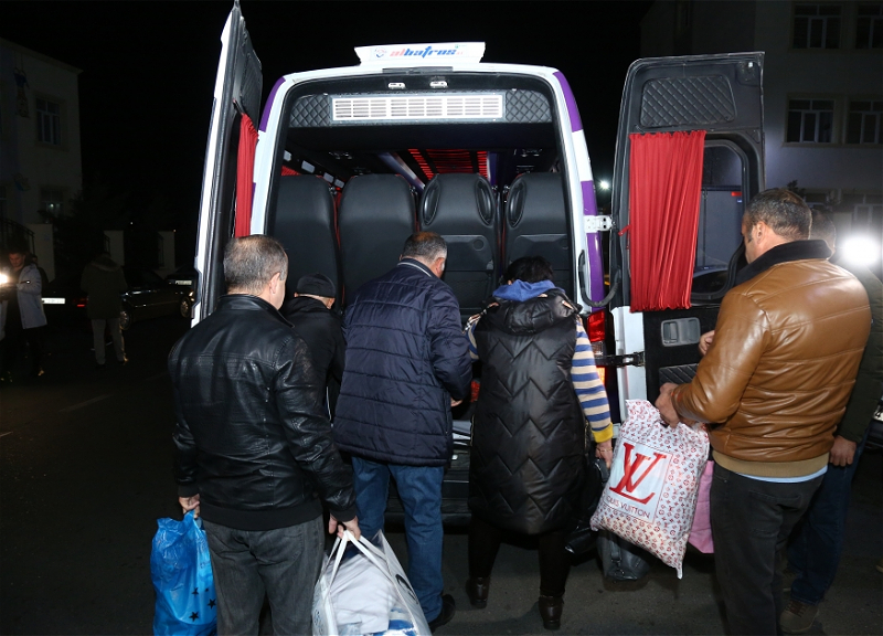 Еще 63 жителя Лачина возвращаются в родные края - ФОТО