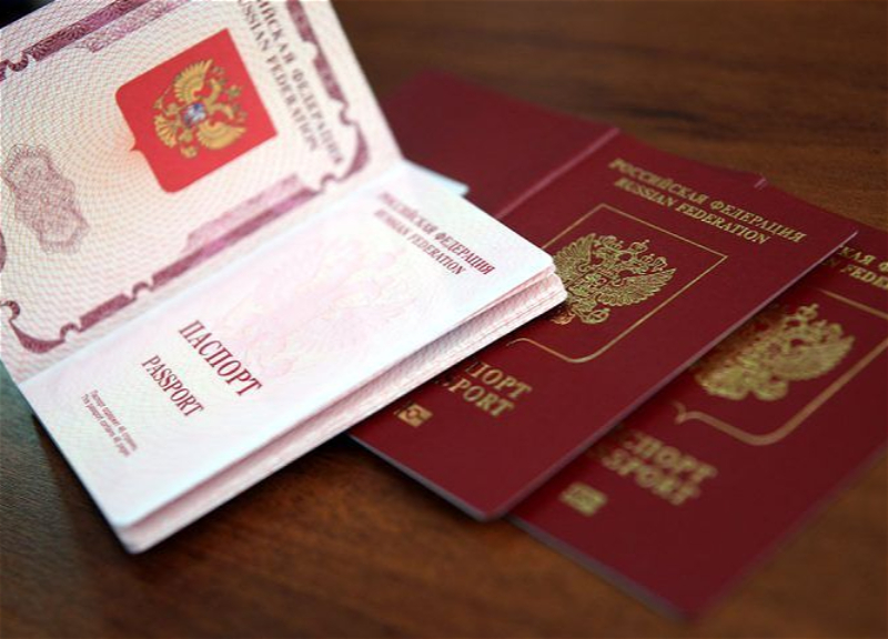 В РФ вступили в силу правила сдачи загранпаспорта при запрете на выезд