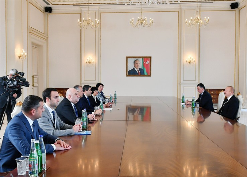 Prezident İlham Əliyev Gürcüstan parlamenti sədrini qəbul edib - FOTO