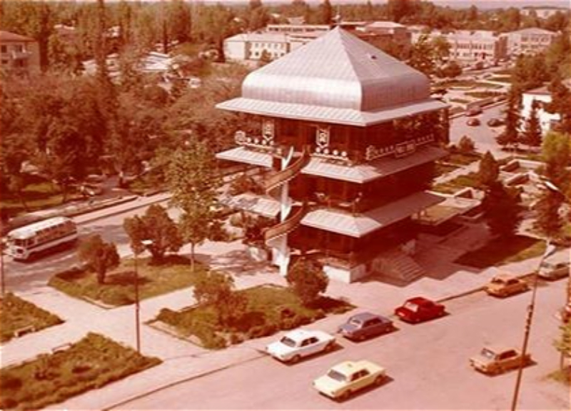 В Агдаме вновь будет построен знаменитый Çay evi