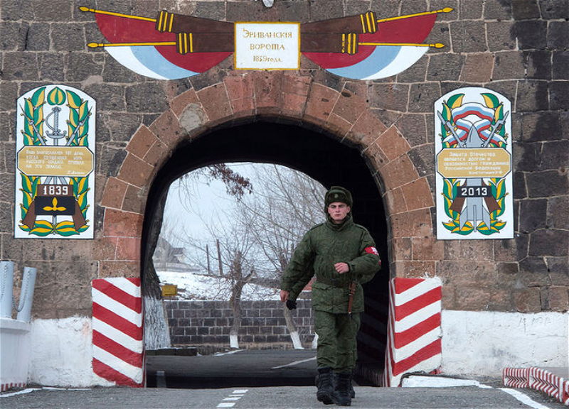 Лавров заявил, что рассуждения о целесообразности военной базы РФ в Армении вредны