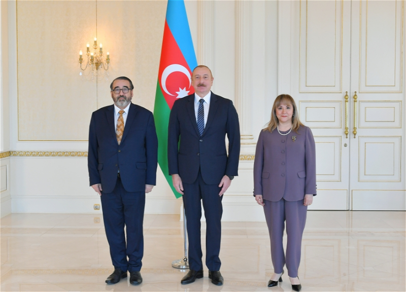 Президент Азербайджана принял верительные грамоты новоназначенного посла Перу - ФОТО