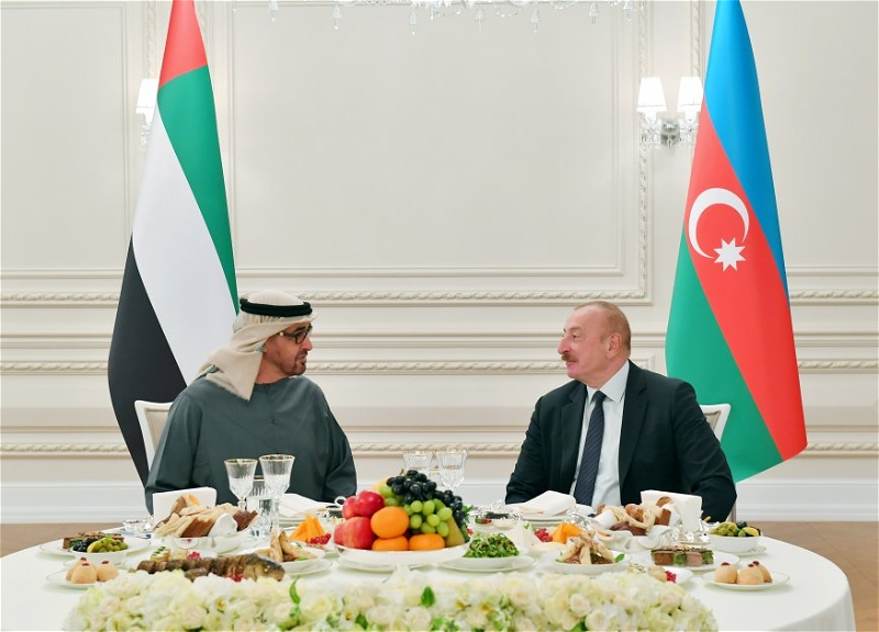 От имени Президента Ильхама Алиева дан официальный прием в честь Президента ОАЭ - ФОТО