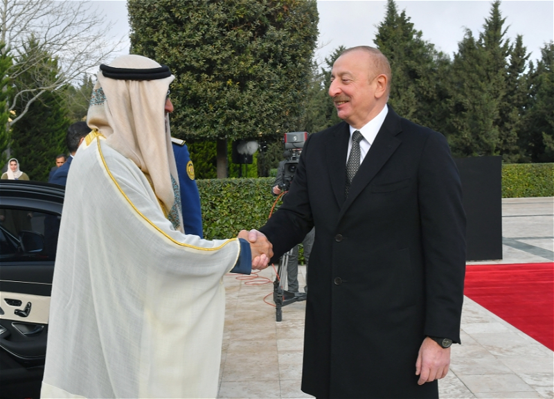 Состоялась церемония официальной встречи Президента Объединенных Арабских Эмиратов Шейха Мухаммеда бен Заида Аль Нахайяна - ФОТО