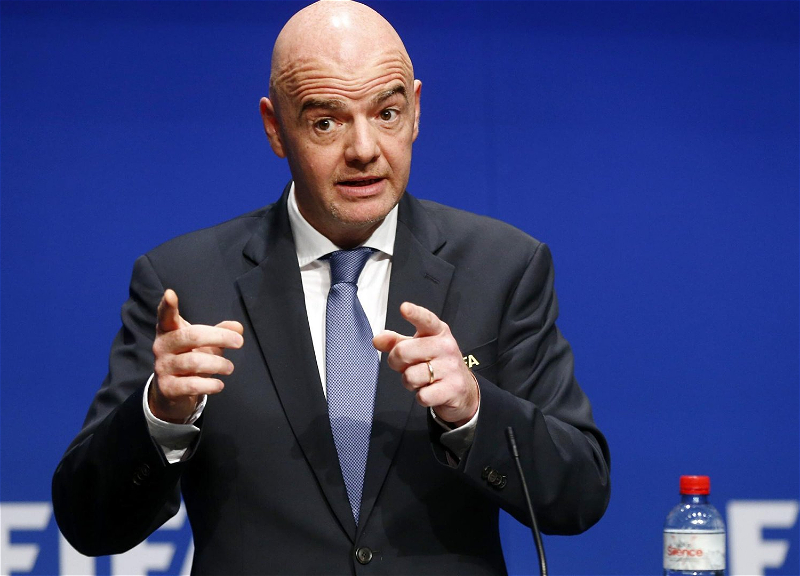 Глава ФИФА выступил за присуждение поражений клубам, болельщики которых проявили расизм