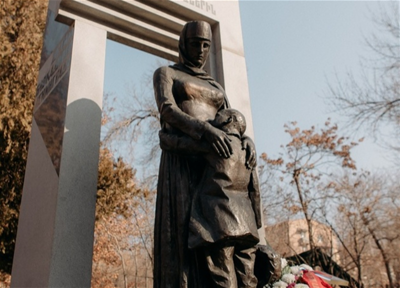 Следком Армении предъявил обвинение осквернившему памятник блокадникам