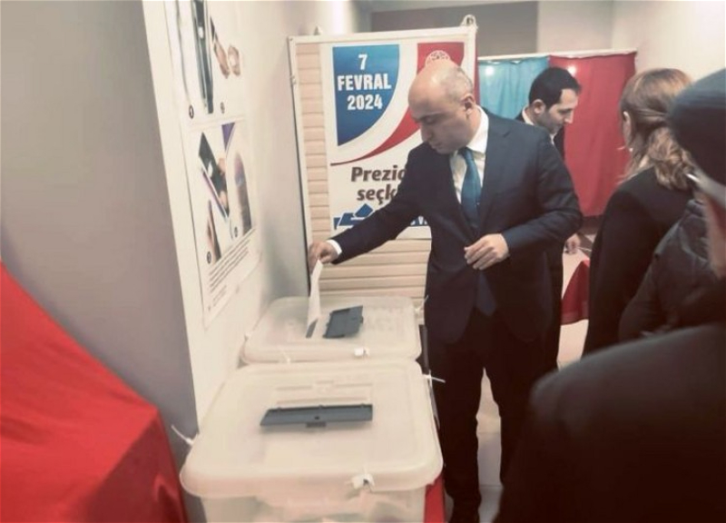 Elm və təhsil naziri prezident seçkilərində səs verib