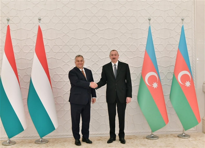 Виктор Орбан поздравил Ильхама Алиева с победой на президентских выборах