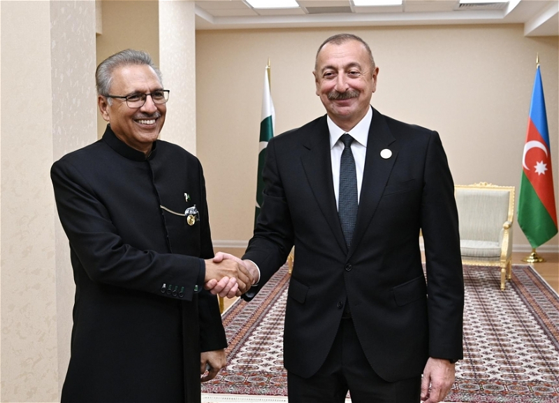 Президент Пакистана поздравил Президента Ильхама Алиева с уверенной победой на выборах