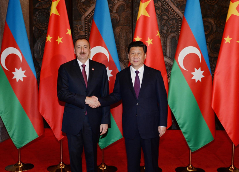 Лидер КНР поздравил Президента Ильхама Алиева