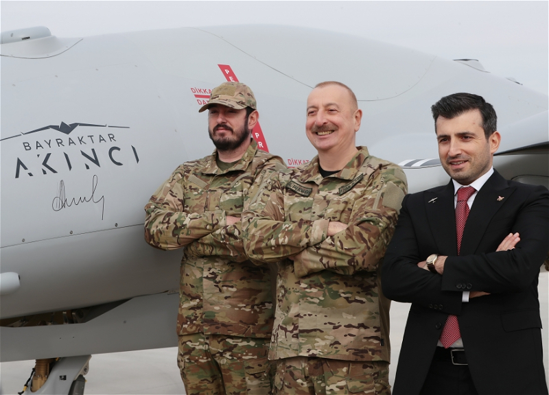 Президент Ильхам Алиев и его сын Гейдар Алиев посетили военные объекты Военно-воздушных сил - ФОТО - ВИДЕО