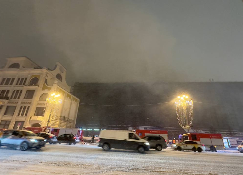 В Москве произошел пожар во дворе «Известия холла» - ВИДЕО