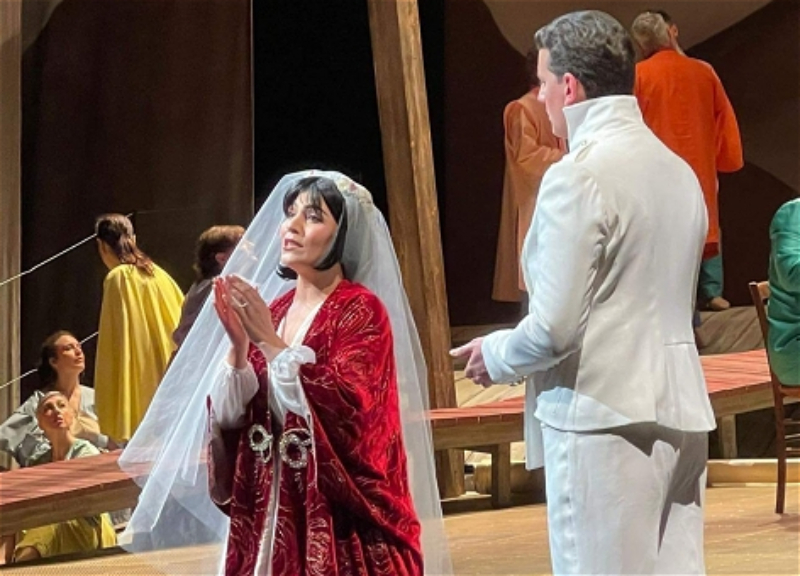 Заслуженная артистка Азербайджана исполнила главную партию в опере в Италии - ФОТО