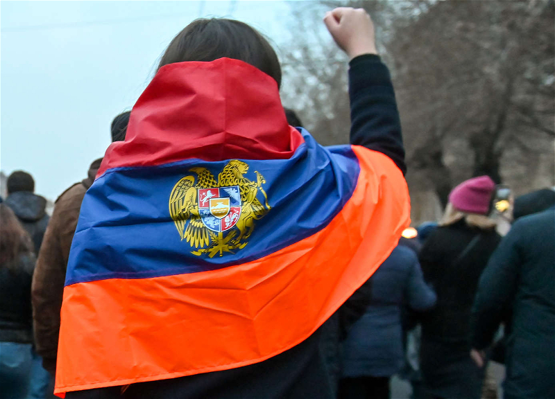 В Армении трудовые мигранты перекрыли трассу