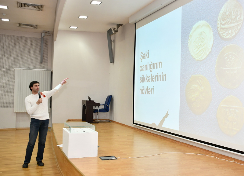 В Музее искусств прошла лекция, посвященная монетам Шекинского ханства - ФОТО