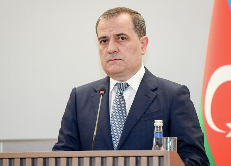 Глава МИД Азербайджана отбыл в Германию для участия в мирных переговорах с Арменией