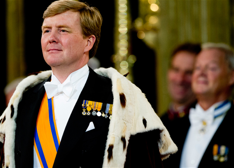 Король Нидерландов поздравил Президента Ильхама Алиева