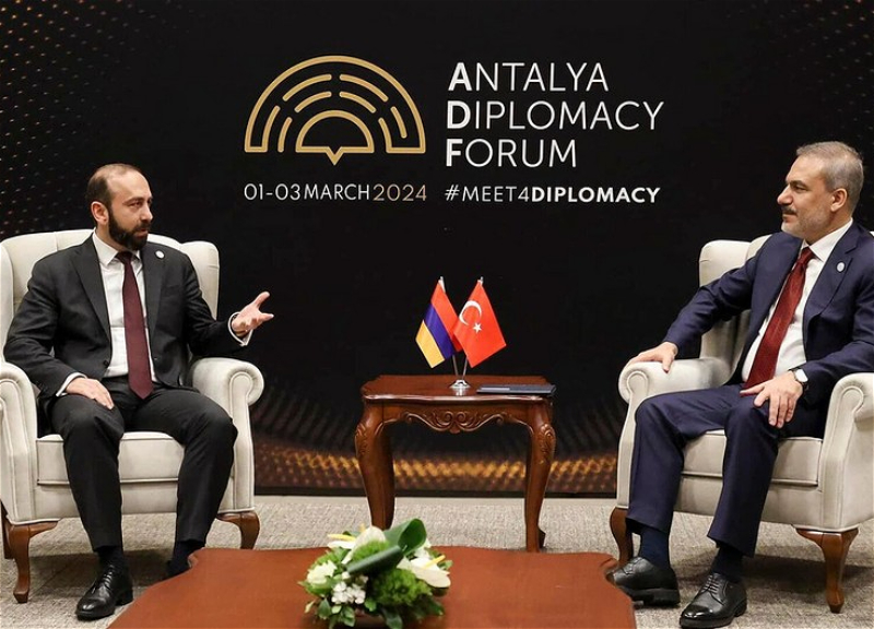 Главы МИД Турции и Армении подтвердили готовность добиться полной нормализации отношений