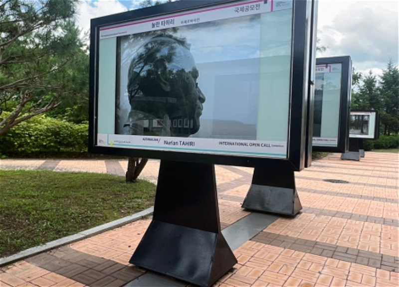 Фотография расстрелянного памятника Узеира Гаджибейли представлена на международном фестивале - ФОТО