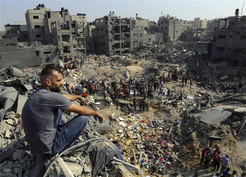 В результате сброса гуманитарной помощи в секторе Газа погибло 5 человек