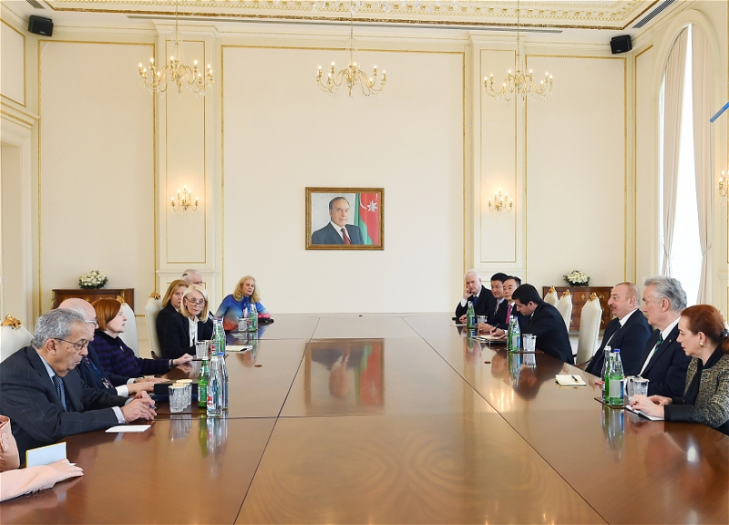 Ильхам Алиев принял сопредседателей Международного центра Низами Гянджеви - ФОТО