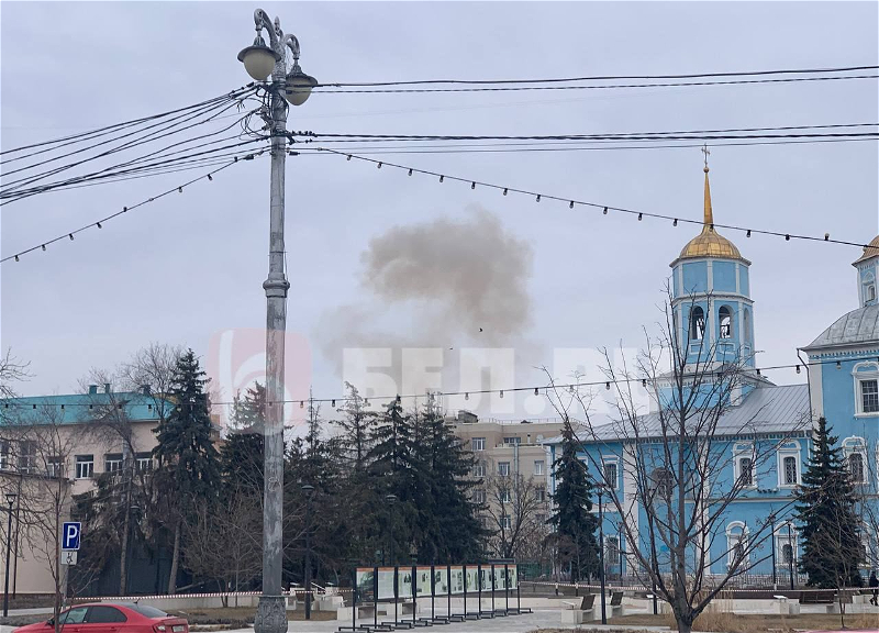 Украинский беспилотник атаковал здание ФСБ в Белгороде