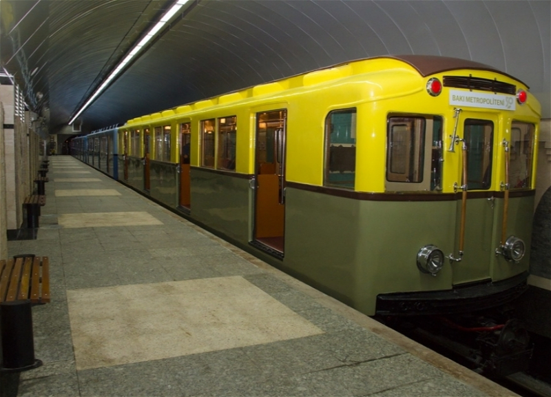 В праздничные дни в бакинском метро пассажиров порадуют ретро-вагоны