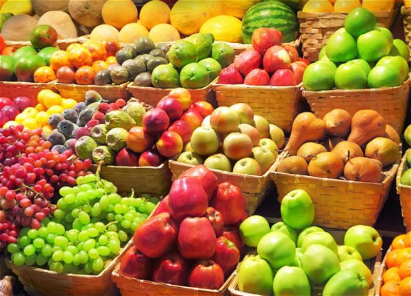 Азербайджан лидирует среди стран СНГ по экспорту фруктов и овощей в Санкт-Петербург