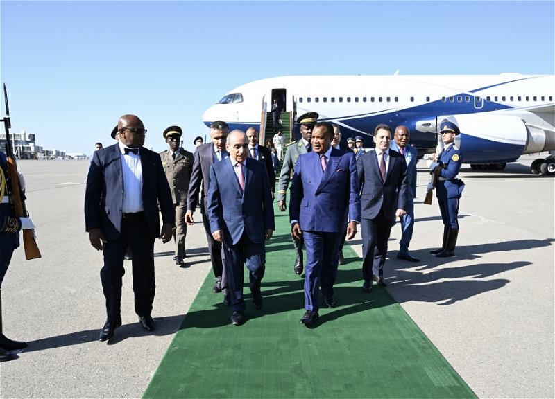 Президент Конго прибыл с официальным визитом в Азербайджан