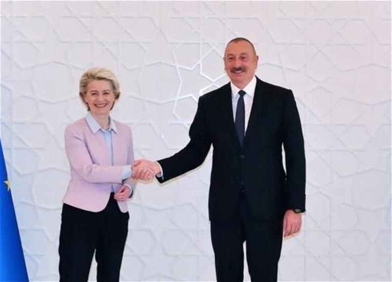 Урсула фон дер Ляйен позвонила президенту Ильхаму Алиеву