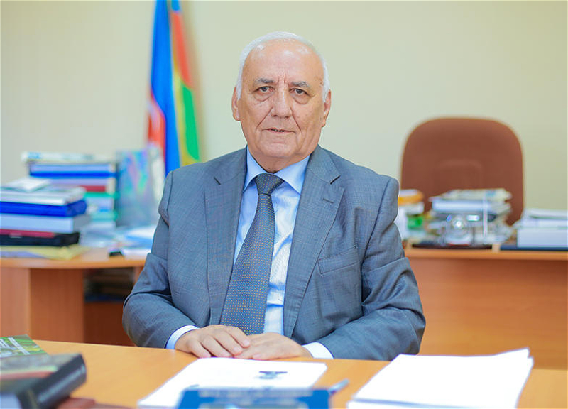 İlham Əliyev Yaqub Mahmudovu təltif edib
