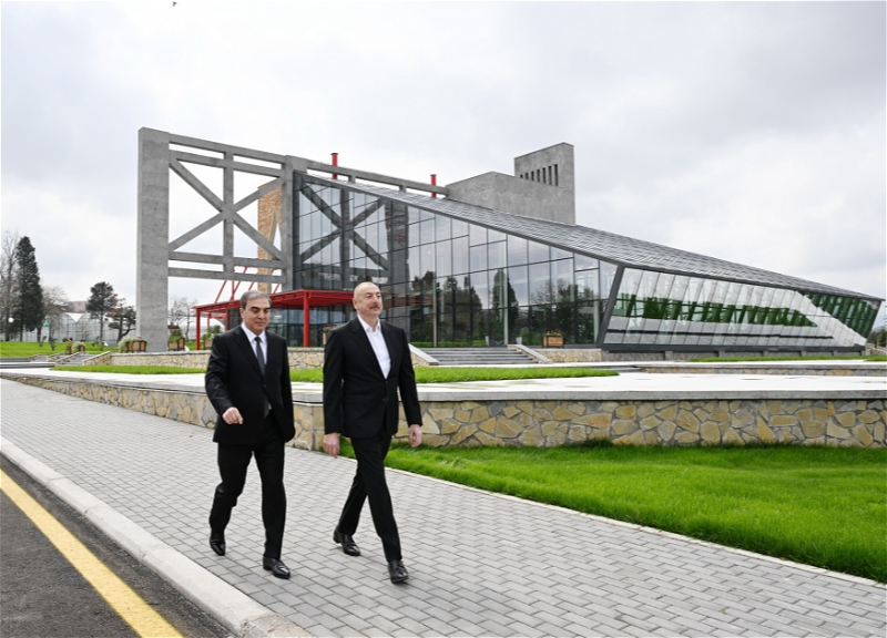 Ильхам Алиев ознакомился со строительством экологического паркового комплекса в Гяндже - ФОТО