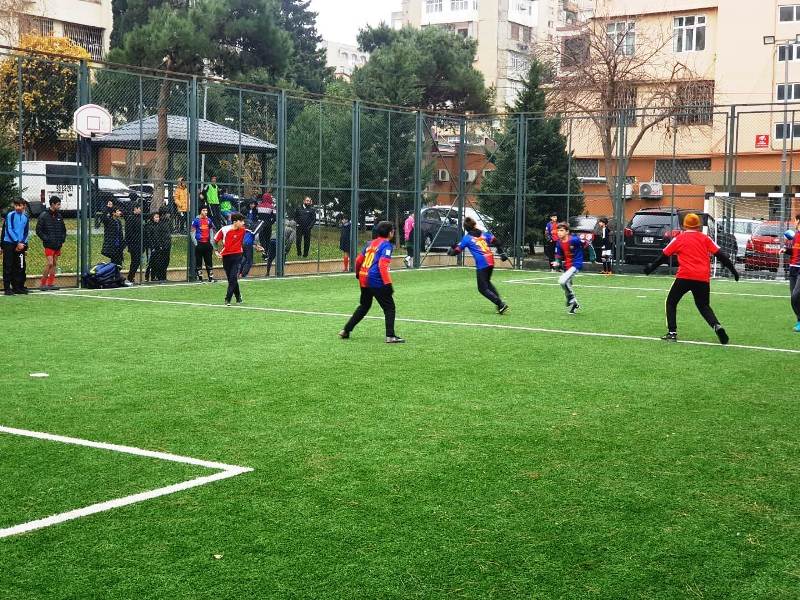 В бакинских дворах стартовали соревнования по мини-футболу - ФОТО