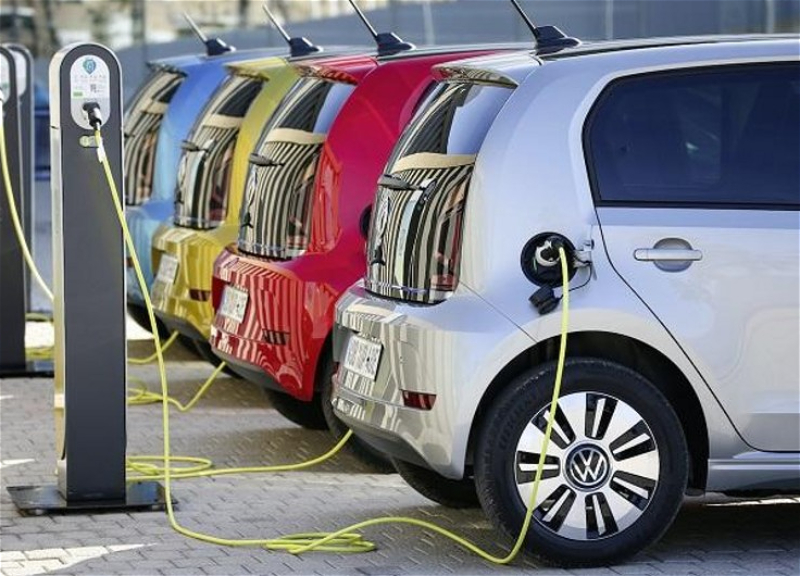 Азербайджан увеличил импорт электромобилей